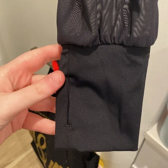 BuffBunny | Escándala Pullover - Picture 4 of 8